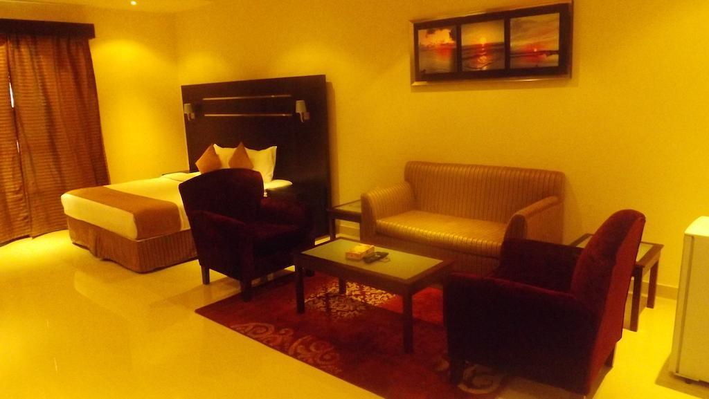 Baron Palace - Almasif Hotel Apartments Эр-Рияд Номер фото