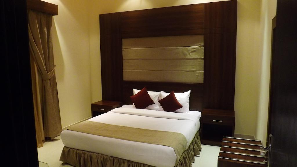 Baron Palace - Almasif Hotel Apartments Эр-Рияд Номер фото