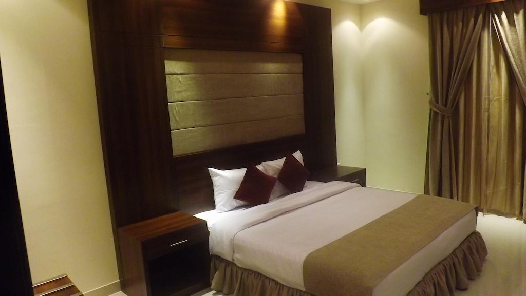 Baron Palace - Almasif Hotel Apartments Эр-Рияд Номер фото